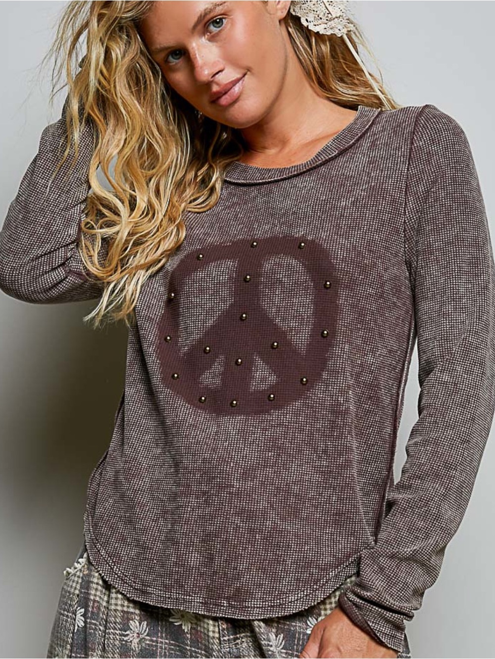 💕POL LAST FEW! Studded Peace Sign Long-Sleeve Top - Picture 3 of 8